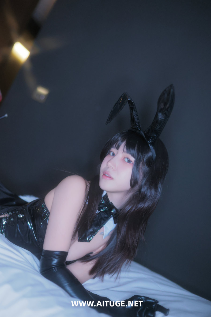 Yeha - Black Bunny [158P4V-5.79GB]