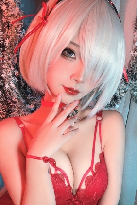 yuuhui玉汇 - 圣诞特辑 尼尔·机械纪元2B [102P5V-721MB]